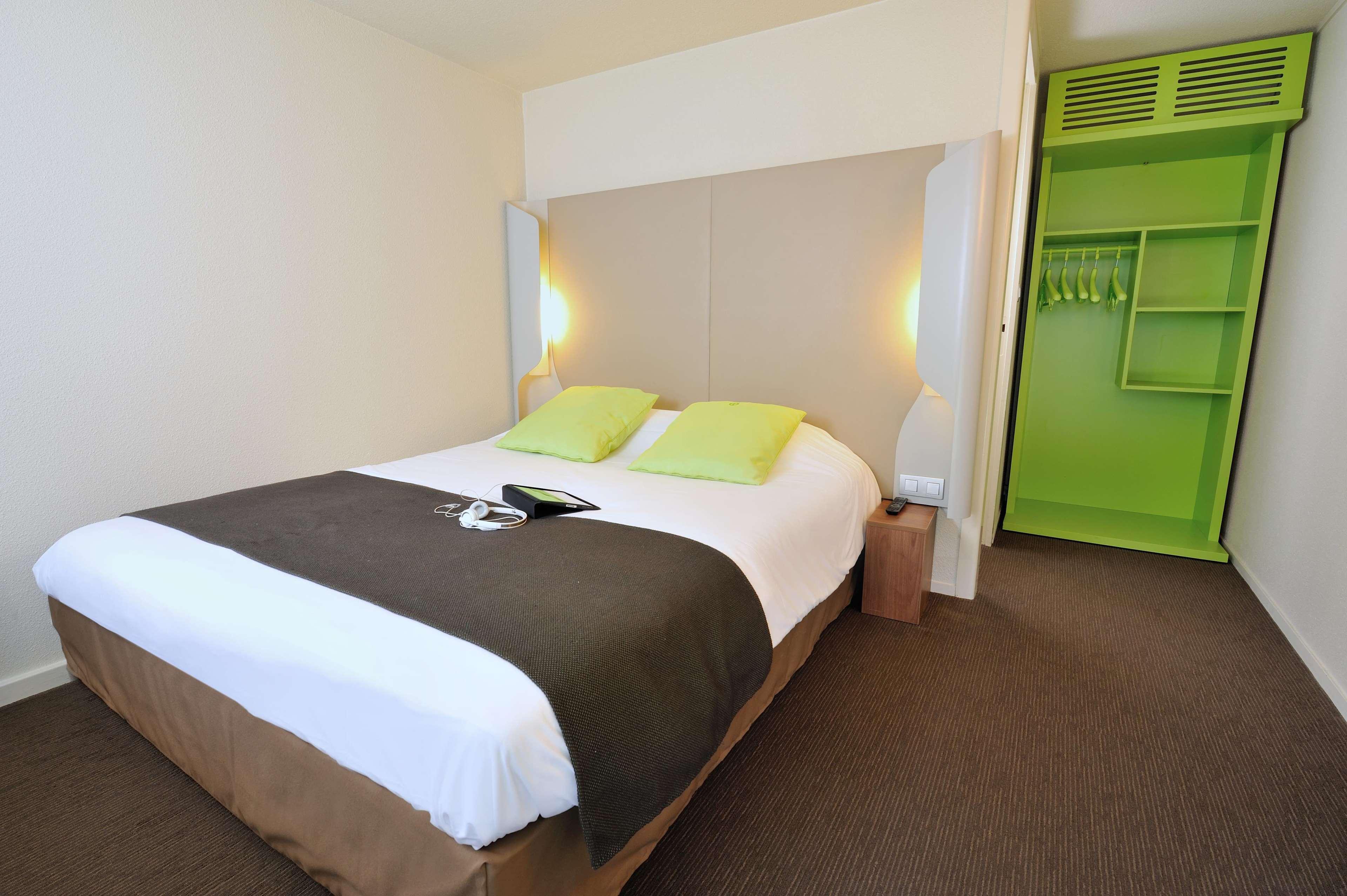 กัมปานีเล โลริออง ลานเตร์ Hotel ลาเนสแตร์ ภายนอก รูปภาพ