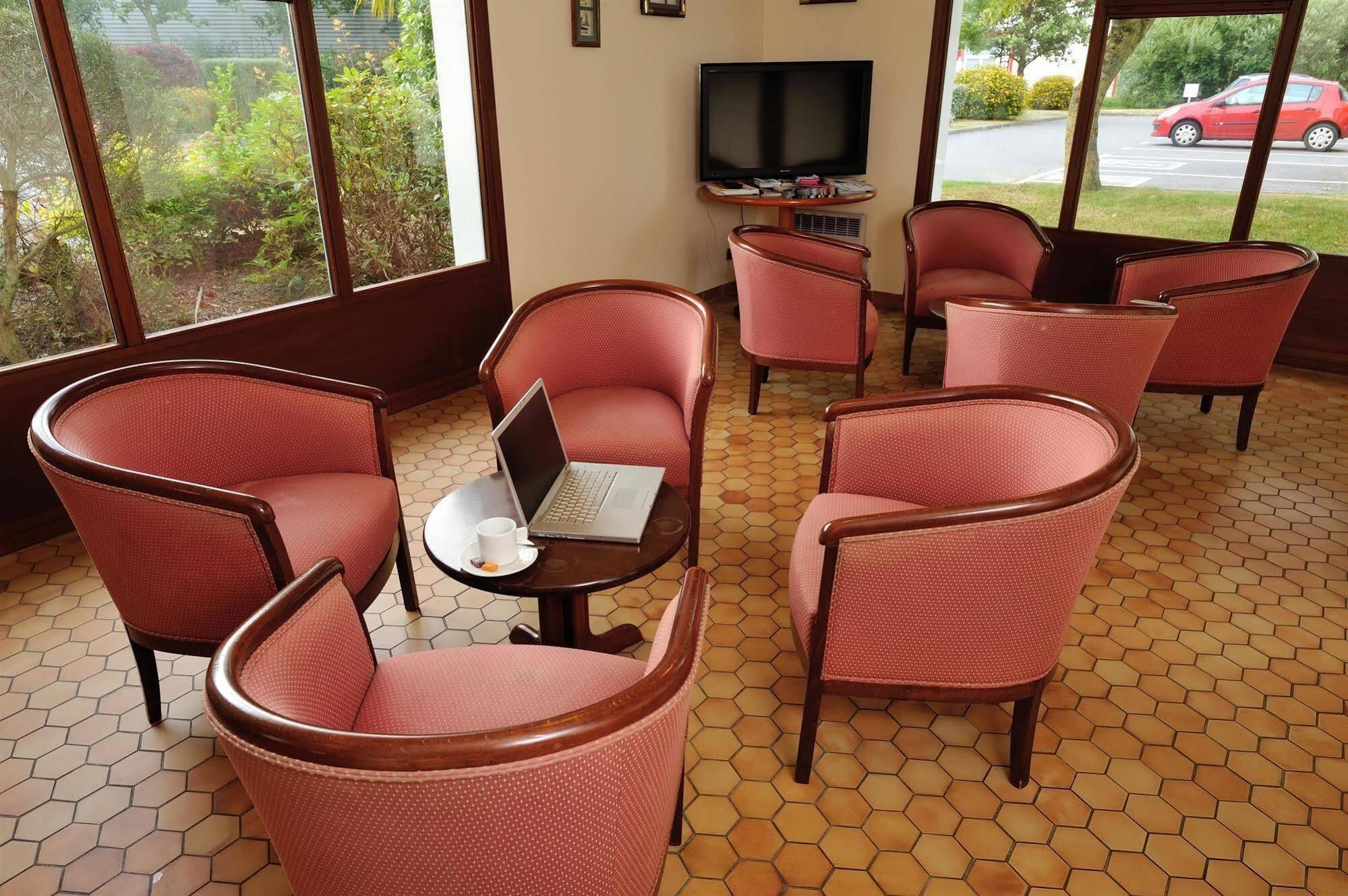 กัมปานีเล โลริออง ลานเตร์ Hotel ลาเนสแตร์ ภายนอก รูปภาพ